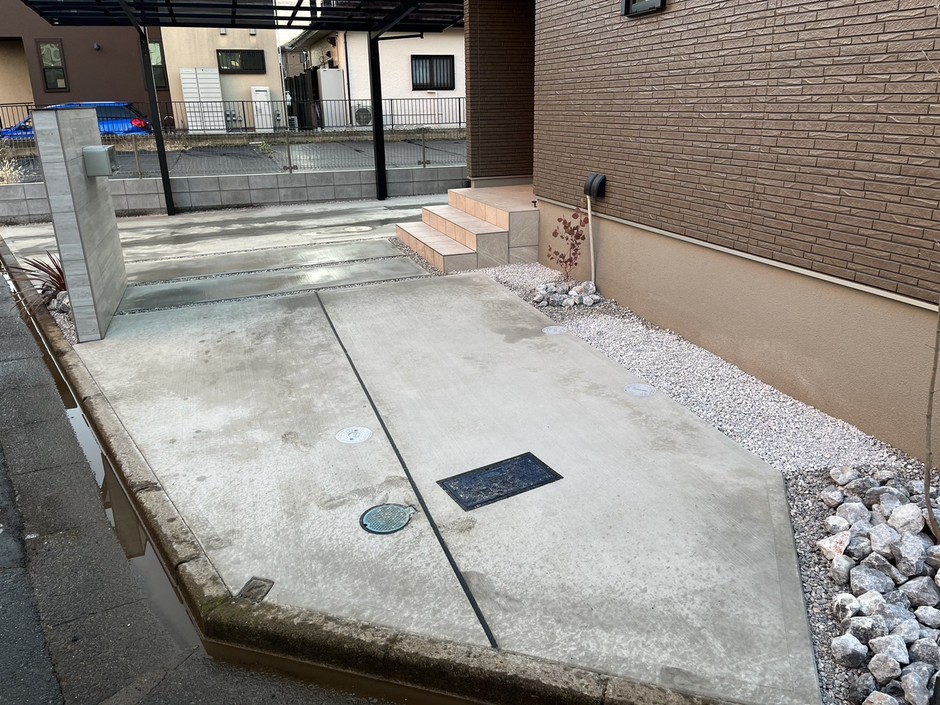 上尾市の外構施工事例｜敷地内から道路方向への引き
