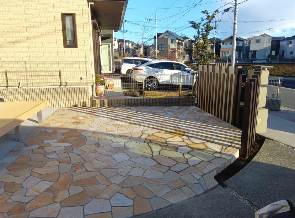 上尾市の外構施工事例｜庭の引き