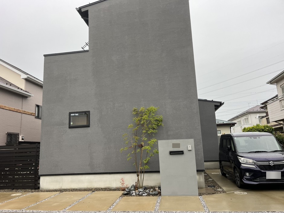 埼玉県坂戸市の施工事例｜門袖正面の寄り